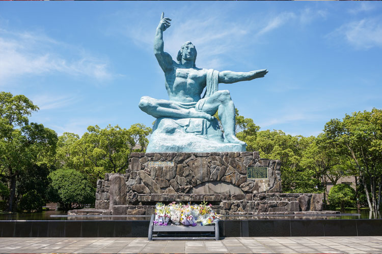 平和祈念像